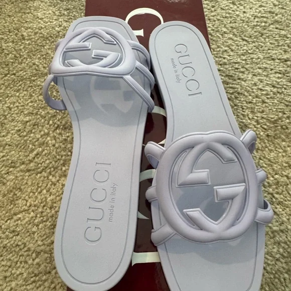 Gucci Light Purple Logo Slide Sandals - Picture 6 of 8